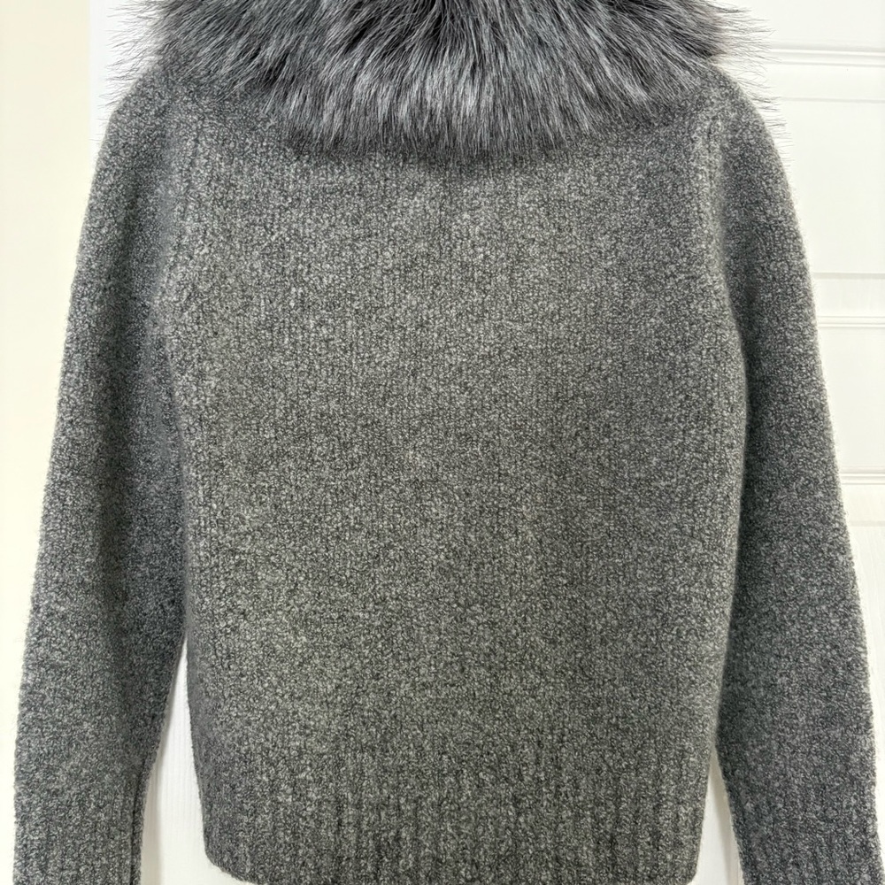 Magaschoni Grey Cashmere Blend Button Down Faux Fur Removable Collar Sweater - Picture 6 of 9